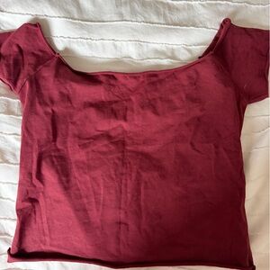 Brandy Melville Short Sleeve Bonnie Top